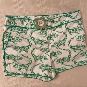 Elizabeth McKay shorts size 10